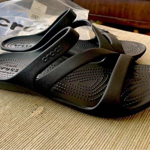 Women’s Kandee II Croc sandal sz 9 NWT